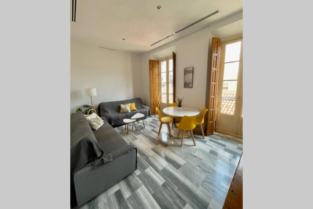 Picasso'S Birth House Charming Apartment マラガ エクステリア 写真