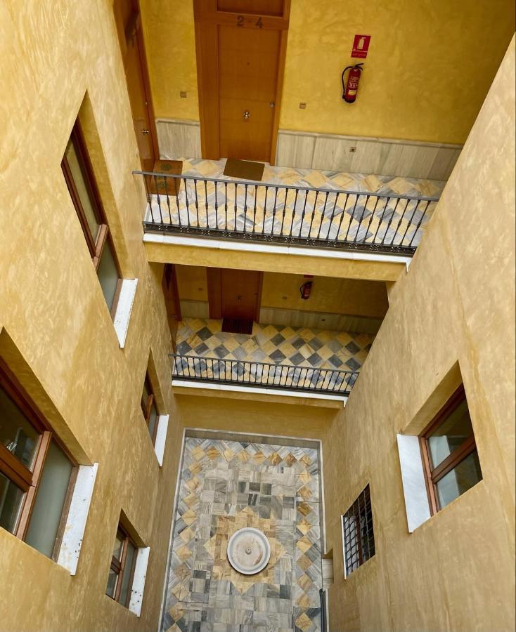 Picasso'S Birth House Charming Apartment マラガ エクステリア 写真